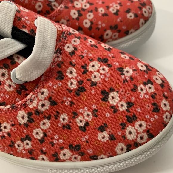 Madden Girl Floral Fabric Lace up Sneakers 3 - Picture 11 of 13